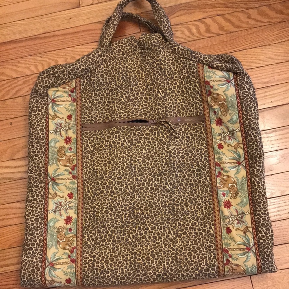 Garment bag